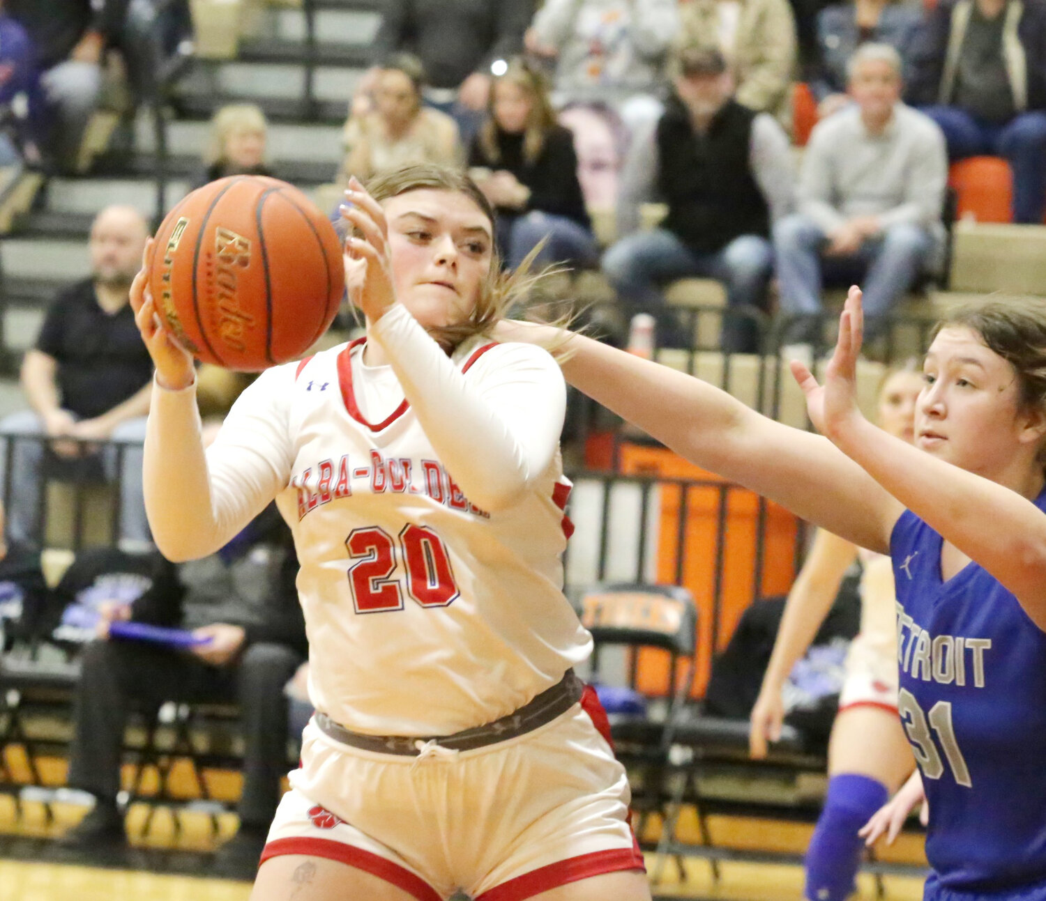 Lady Panther Alexis Wilmut had one of her best games of the year in the bidistrict championship against Detroit.